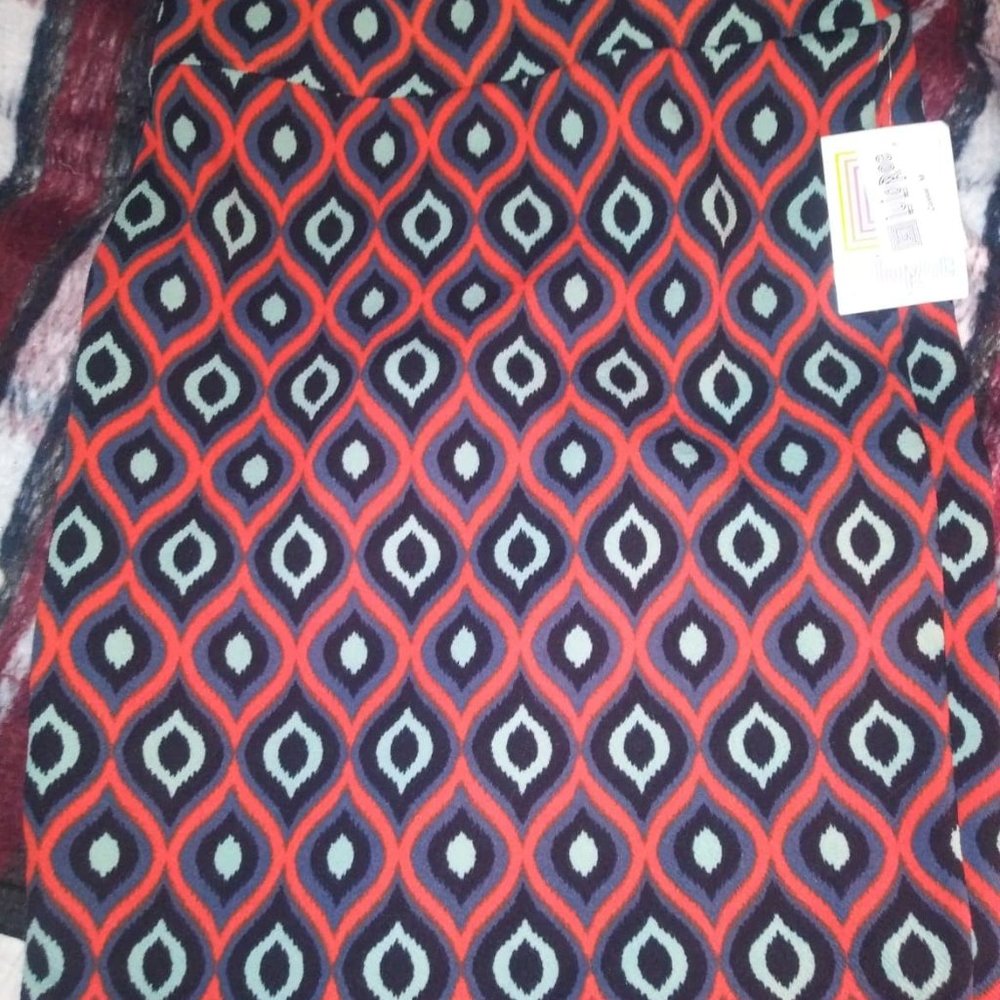 Lularoe - Picture 3 of 3